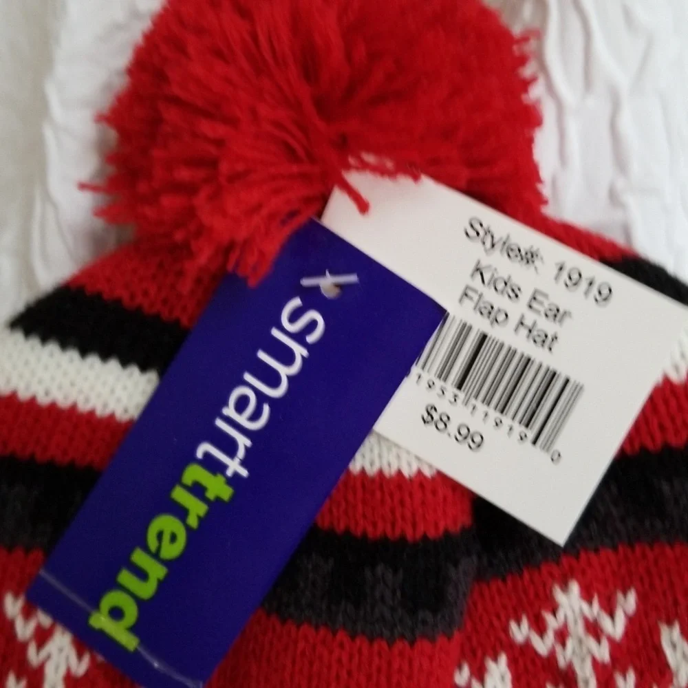 NWT Smarttrend Kids Ear Flap Knit Hat Set